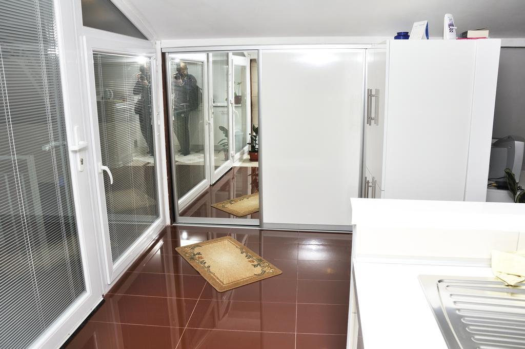 Apartment Studio Grcic ซาราเยโว ห้อง รูปภาพ