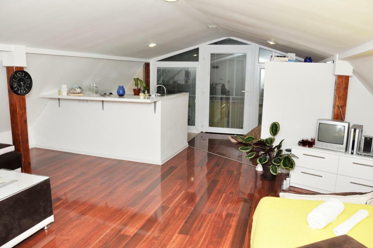 Apartment Studio Grcic ซาราเยโว ภายนอก รูปภาพ